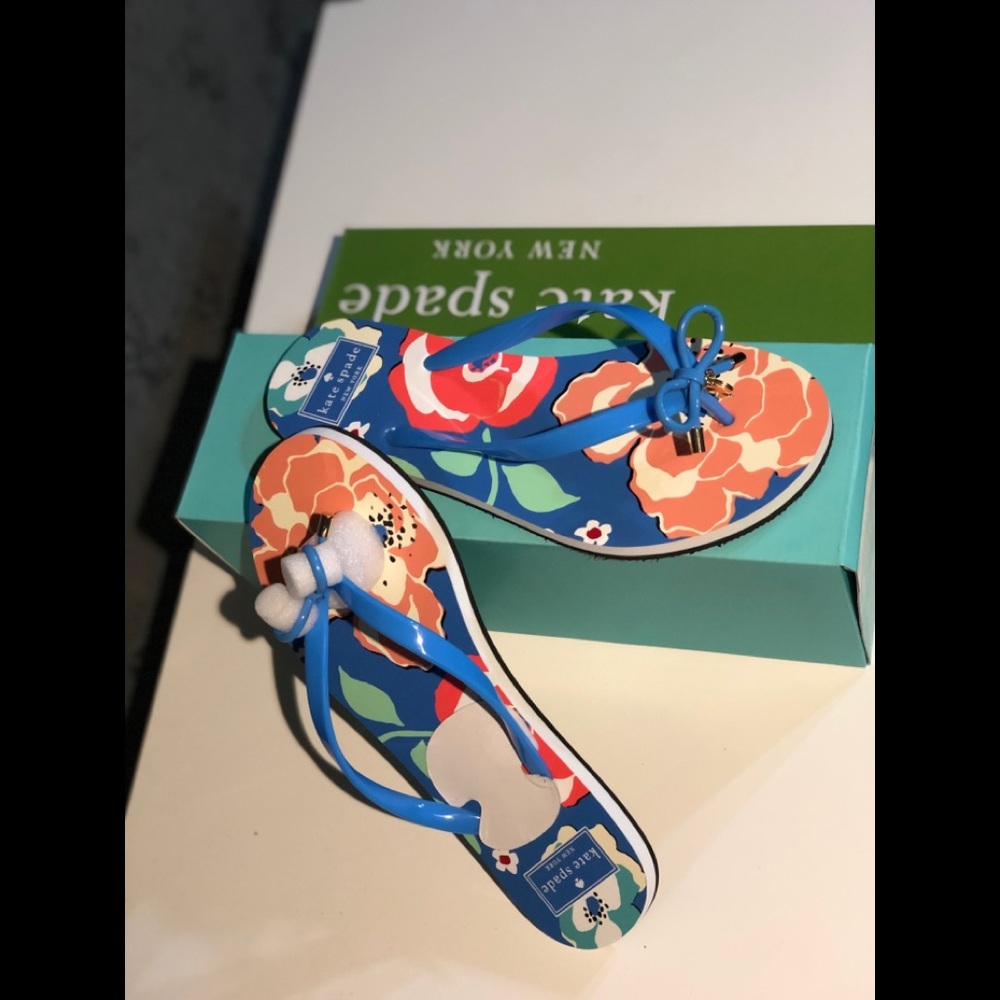 Kate spade nova flip flop size 8
